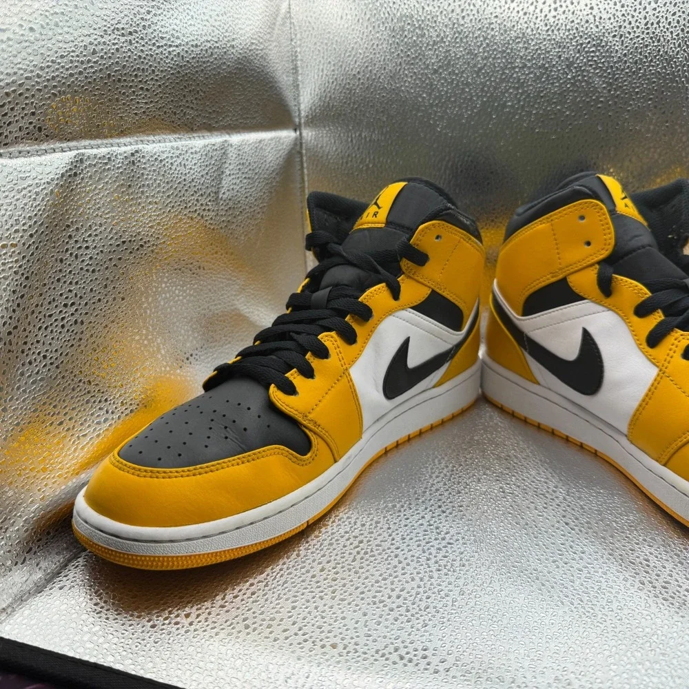 Size‎ 12 Nike Air Jordan 1 Mid Taxi Yellow Black White Mens Sneakers 554724-701